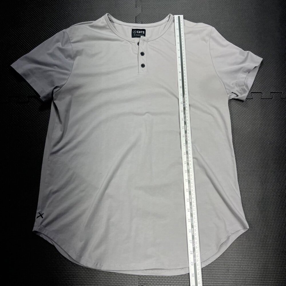 Cuts Mens Elongated Henley Shirt Gray Short Sleeve Premium Fit Soft Stretchy Fab - Picture 5 of 6